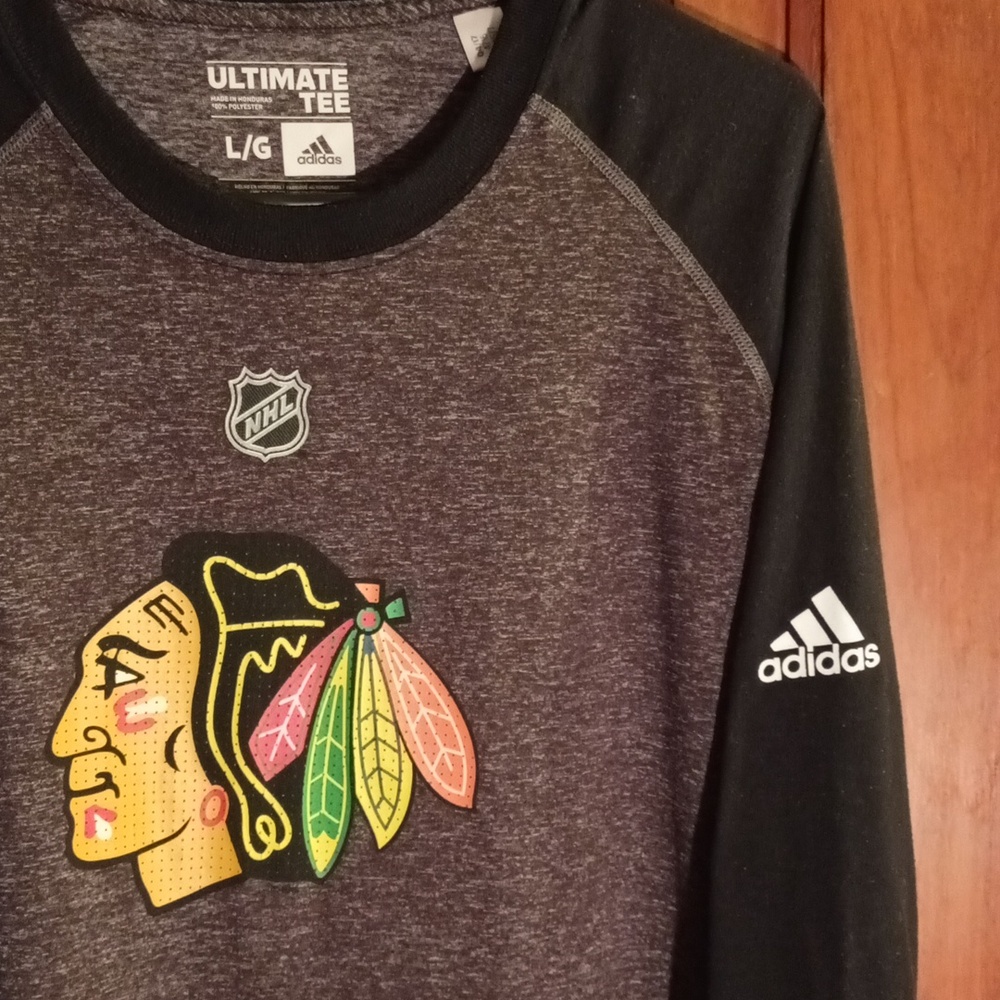 Men's Size L Adidas NHL Chicago Blackhawks T-Shirt - Picture 2 of 4